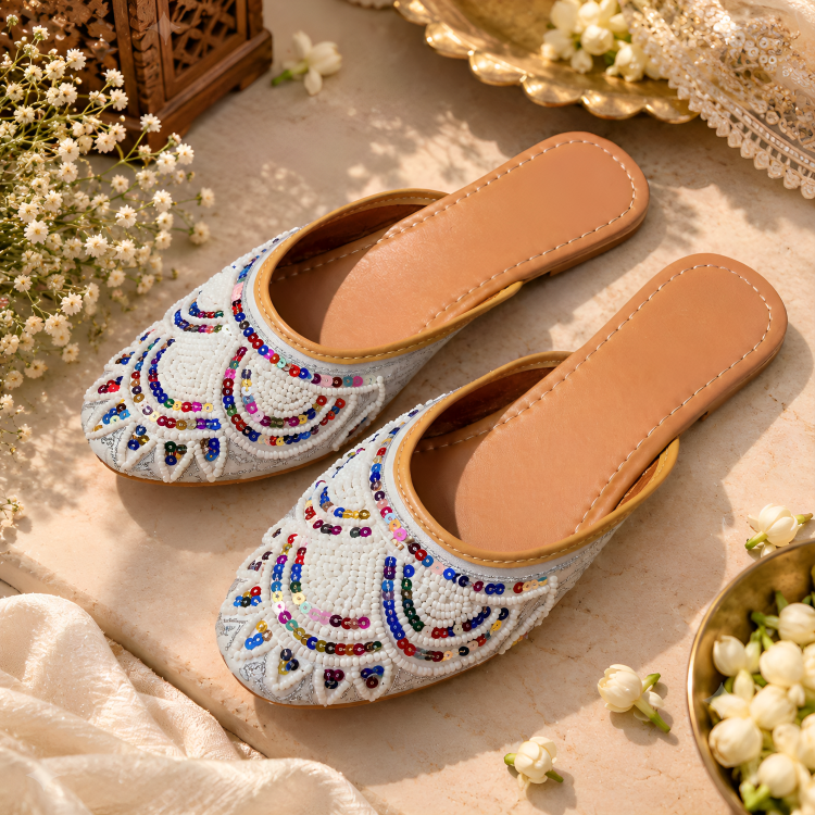 Traditional White Designer Party-Wear Slip-On Juttis