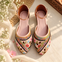 Cream & Multicolored Floral Ethnic Punjabi Juttis