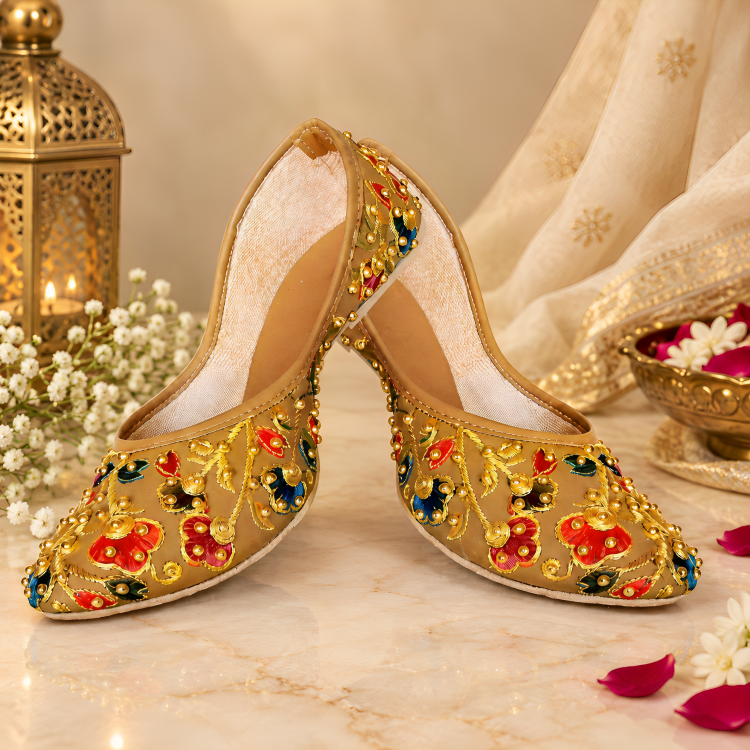 Noor-e-Sunehri | Multicolour Embroidered Golden Punjabi Jutti
