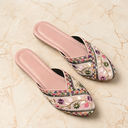 Gulbahaar | Pastel Floral Embroidered Punjabi Jutti