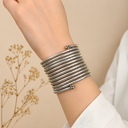Multi-layer Spring Bracelet ya Oxidized Silver Coil Bracelet